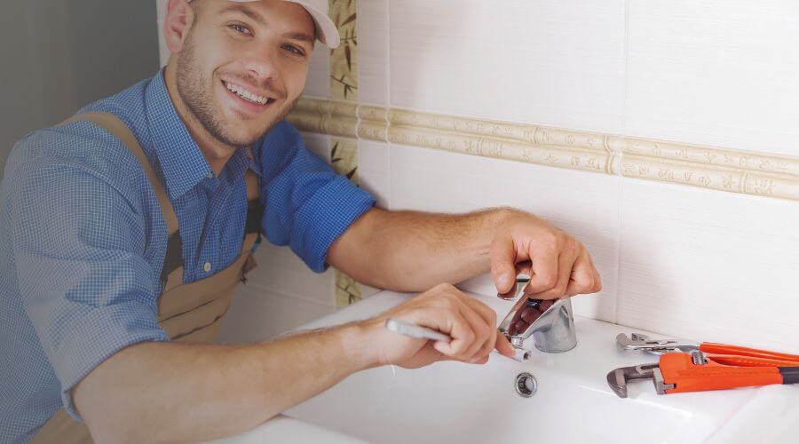 Professional clogged drains services in Frederick, IL